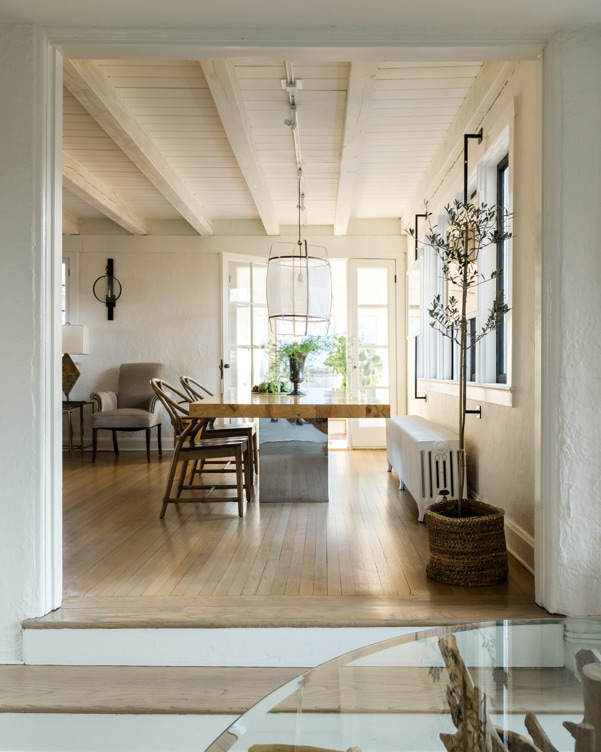 Kitchen with a wooden floor and a kitchen island